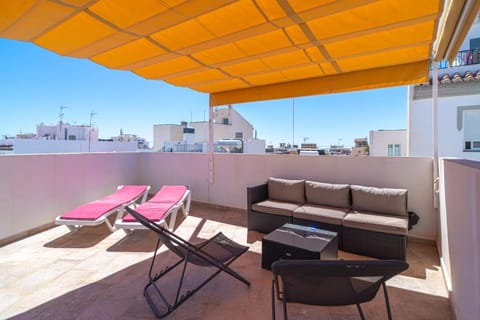 Balcony/Terrace, sunbed