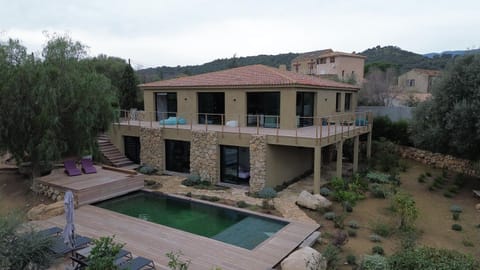 Villa avec piscine 14 personnes - Pinarello Villa in Auvergne-Rhône-Alpes