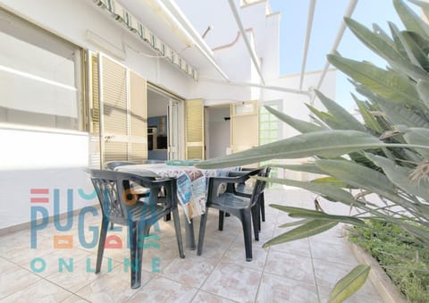 Property building, Patio, Day, View (from property/room), Balcony/Terrace, Dining area