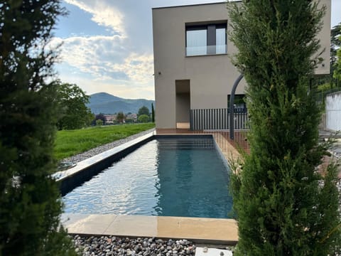 Villa Gemma & Garda, Iseo, Franciacorta Villa in Province of Brescia