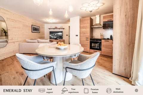 Kitchen or kitchenette, Seating area, Dining area, dishwasher, oven, stove