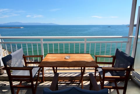Day, Natural landscape, View (from property/room), Balcony/Terrace, Sea view