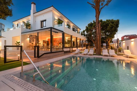 Property building, Night, Garden, Seating area, Dining area, Garden view, Pool view, Swimming pool, sunbed