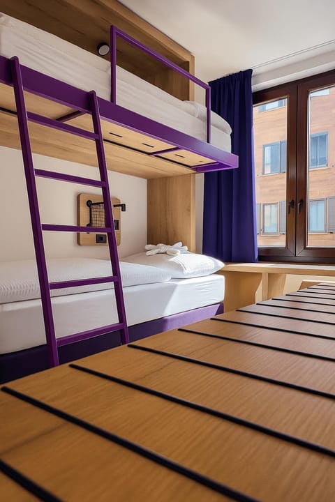 bunk bed