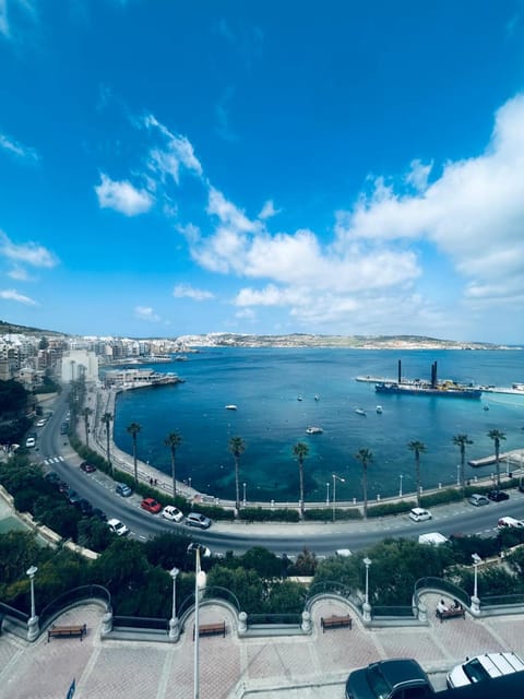 Nearby landmark, Day, Neighbourhood, Natural landscape, City view, Sea view, Location