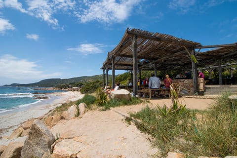 Le Chalet De La Plage Bed and Breakfast in Coti-Chiavari