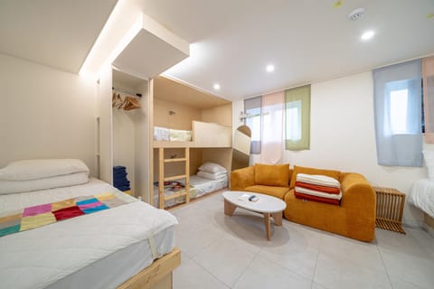 bunk bed