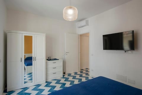 Cicerenella Yellow Apartment Apartment in Maiori