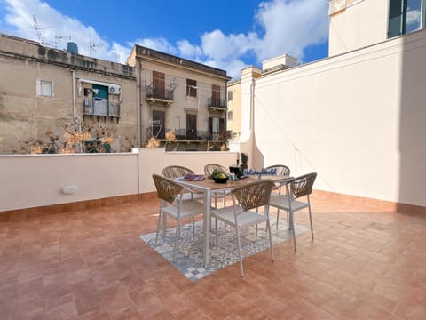 Day, Balcony/Terrace