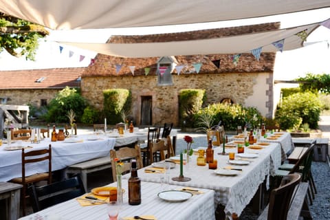 Domaine Bonneblond Farm Stay in Centre-Val de Loire