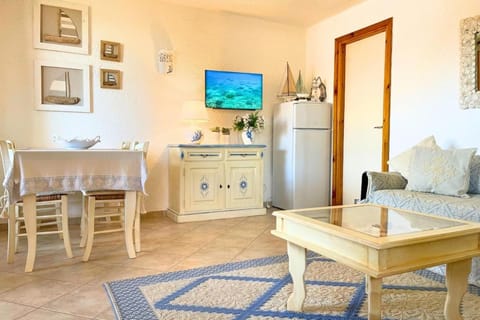 TV and multimedia, Kitchen or kitchenette, Living room