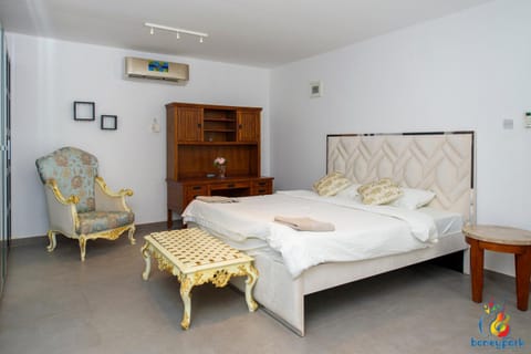 Cozy Studio Chalets Apartment in Abu Dhabi