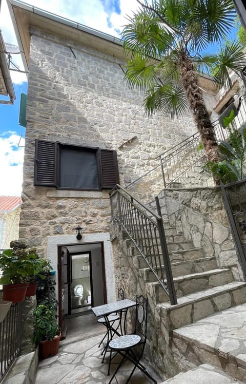Kotor Old Town Cozy Escape Apartment in Kotor