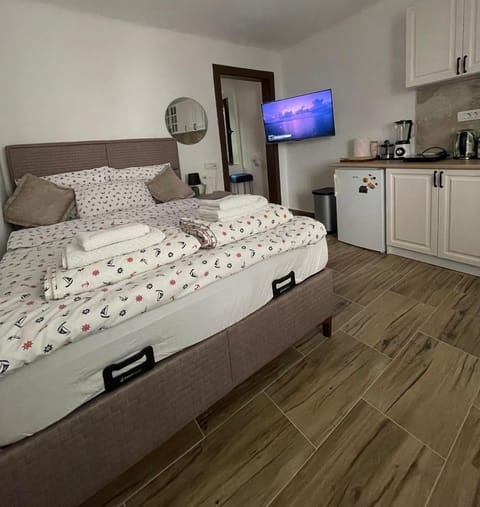 Kotor Old Town Cozy Escape Apartment in Kotor