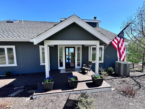 The Tiki House - Stay for 28 House in Lake of the Ozarks