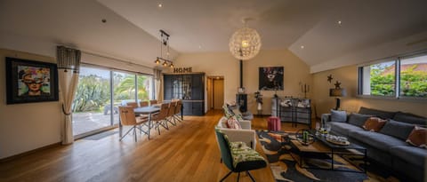 la villa des temps modernes House in Trégastel