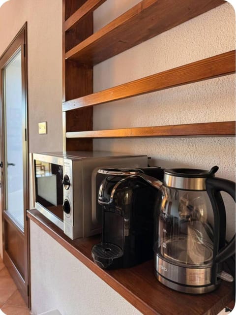 Coffee/tea facilities, Kitchen or kitchenette, toaster