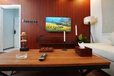 TV and multimedia, Photo of the whole room
