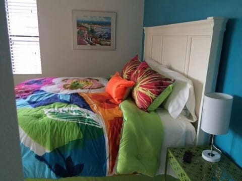 Short Walk to Beach 2 House in South Padre Island