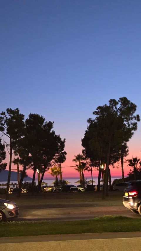 Neighbourhood, Sea view, Sunset