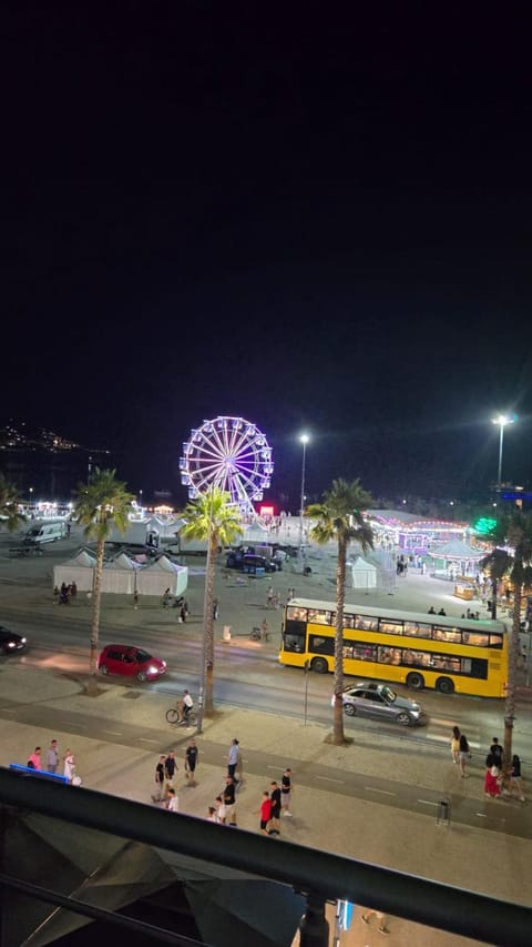 Night, Balcony/Terrace, City view, Sea view
