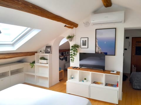 Communal lounge/ TV room, TV and multimedia