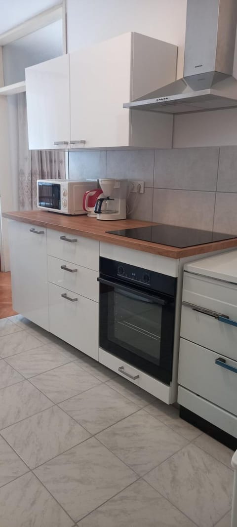 Apartment Tomislav Apartment in Lika-Senj County