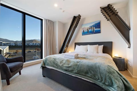 Bed, Natural landscape, View (from property/room), Photo of the whole room, Bedroom, Mountain view