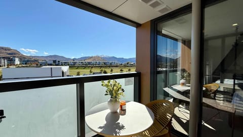 Natural landscape, Balcony/Terrace, Mountain view