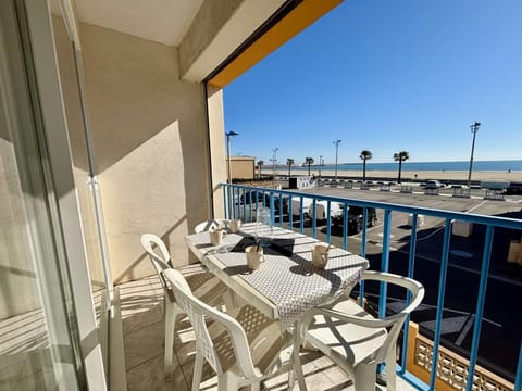 Patio, Day, Natural landscape, View (from property/room), Balcony/Terrace, Sea view