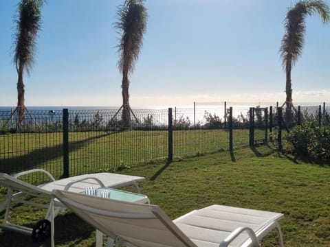 Sea view, sunbed