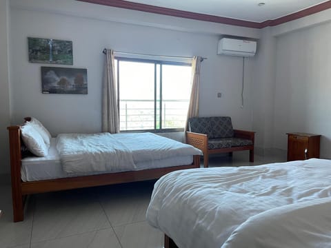 Bed, Bedroom, Mountain view, air conditioner