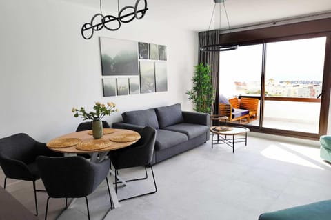 Balcony/Terrace, Living room, Dining area