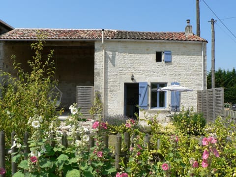 BBQ facilities, Garden, Balcony/Terrace
