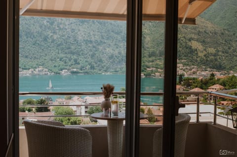 Balcony/Terrace, Sea view, Entertainment