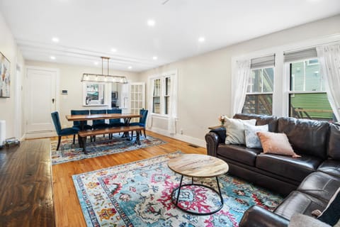 Spacious Downtown Oasis Apartment in Glenwood Springs