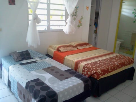 Bathroom, Photo of the whole room, storage