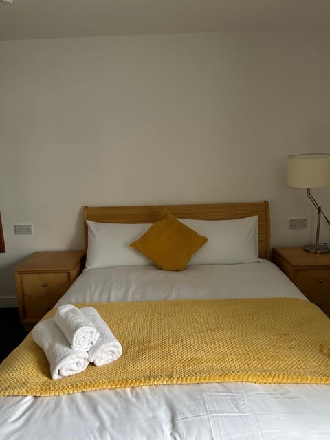 Continental Hotel with access to shared kitchen Hotel in Hull