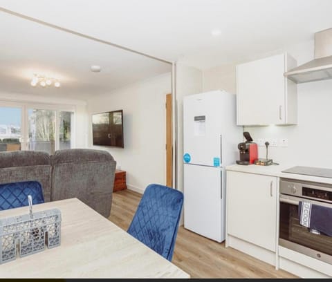 Kitchen or kitchenette, Living room, Dining area