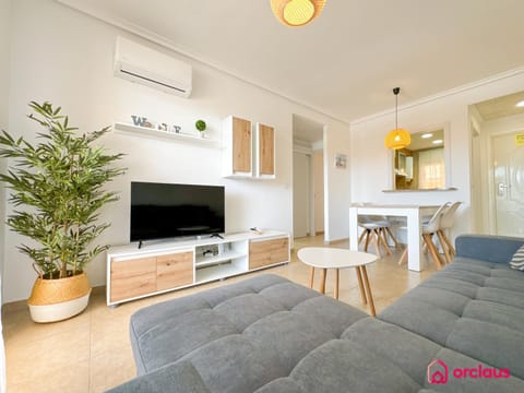 TV and multimedia, Living room, Dining area, air conditioner