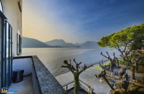 View (from property/room), Balcony/Terrace, Lake view