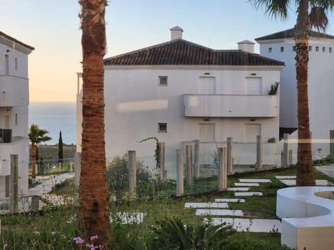 Charming 3 bedrooms with a sea view Apartment in Manilva
