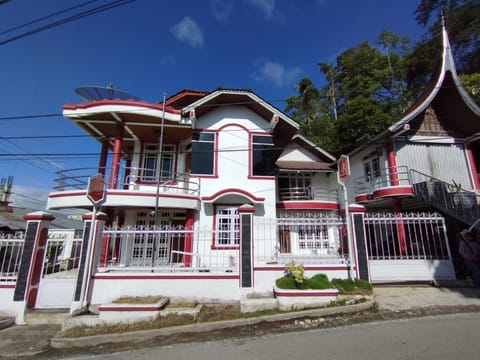 Property building, Day, Neighbourhood, Street view