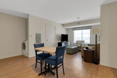 Simplicity At the Rim 1409 I Comfy 1 Bed 1 Bth Apartment in San Antonio