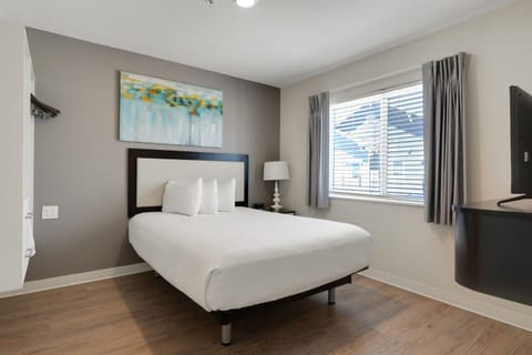 Simplicity At the Rim 1409 I Comfy 1 Bed 1 Bth Apartment in San Antonio