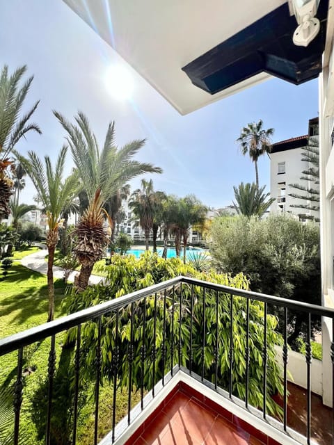 Garden, View (from property/room), Balcony/Terrace