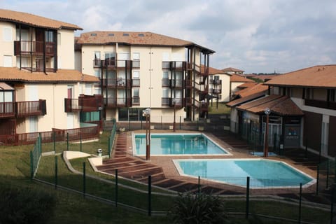 Garden, Swimming pool