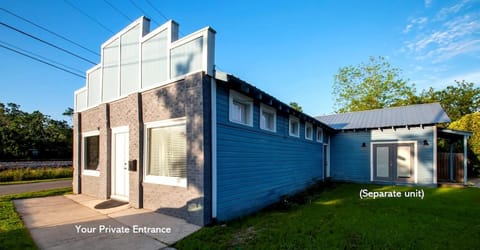 Beautiful studio close to the beach! Apartment in Gulfport