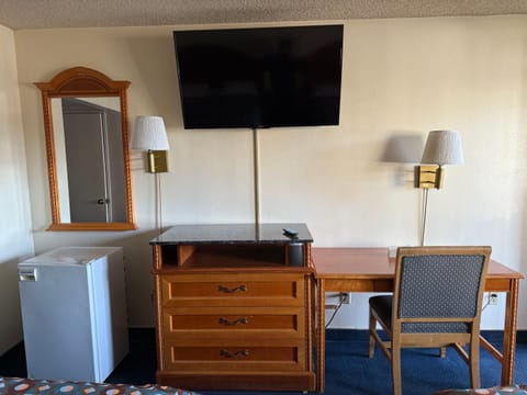 Fiesta Inn Los Angeles - Bell Gardens Hotel in Bell Gardens