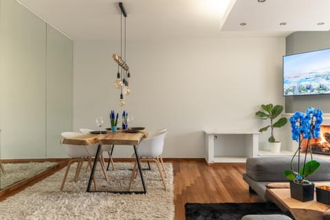 Living room, Seating area, Dining area